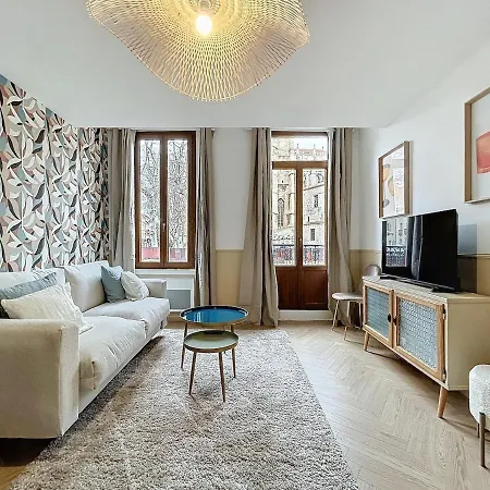 Appartement Le Saint Just - Face A La Cathedrale Narbonne